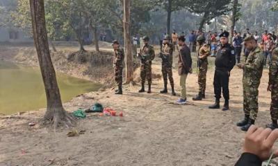 শ্রীপুরে পুকুর থেকে ৭টি ককটেল উদ্ধার