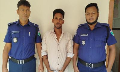 কুলাউড়া চোরাই প্রাইভেটকার উদ্ধার, একজন আটক