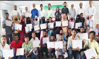 কালাইয়ে ৩৫ কৃতী শিক্ষার্থীকে সম্মাননা প্রদান: শিক্ষাক্ষেত্রে উজ্জ্বল দৃষ্টান্ত