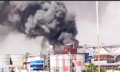 রূপগঞ্জে সিমেন্ট কারখানায় আগুন, নিয়ন্ত্রণে ৫ ইউনিট