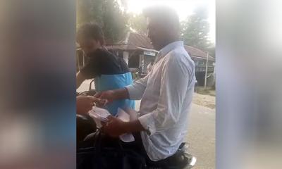 রায়গঞ্জে প্রকাশ্যে ঘুষ নিচ্ছেন ভূমি কর্মকর্তা, সামাজিক যোগাযোগমাধ্যমে ভিডিও ভাইরাল!