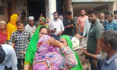 আলমডাঙ্গায় ফুয়েল কার্ডের লাইনে দাঁড়িয়ে কৃষকের মৃত্যু