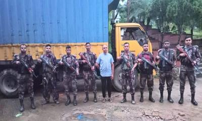 বড়লেখায়  ভারতীয় জিরাসহ ট্রাক জব্দ, গ্রেফতার ১