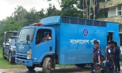 আসামির মৃত্যুর গুজবে আগৈলঝাড়া থানায় হামলা, গ্রেপ্তার ১৮