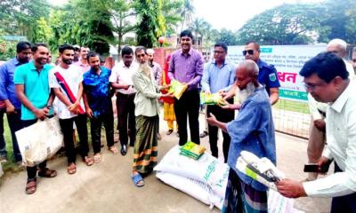 আত্রাইয়ে প্রণোদনার সার-বীজ বিতরণের উদ্বোধন