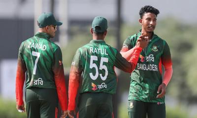 নেপালকে হারিয়ে সেমিফাইনালের খুব কাছে বাংলাদেশ