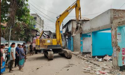 কোটালীপাড়ায় ১৯৩টি  অবৈধ স্থাপনা উচ্ছেদ