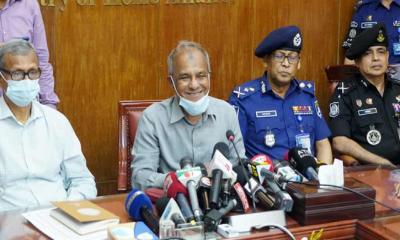 উপদেষ্টা আসিফ মাহমুদের অস্ত্র ইস্যুতে যা বললেন স্বরাষ্ট্র উপদেষ্টা