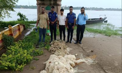 কর্ণফুলীতে ২০ হাজার মিটার কারেন্ট জাল জব্দ ও ধ্বংস
