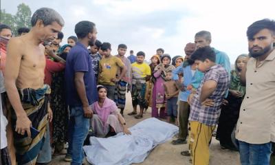 সিরাজগঞ্জে বাস  চাপায় যাত্রীর মৃত্যু, আটক গাড়ি