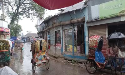 চরভদ্রাসনে টানা বৃষ্টিতে জনজীবন স্থবির