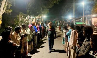 মান্দায় বিএনপির মনোনয়ন পুনর্বিবেচনার দাবিতে মানববন্ধন