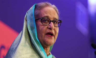 শেখ হাসিনাকে  আত্মসমর্পণের নির্দেশ দিয়ে ট্রাইব্যুনালের বিজ্ঞপ্তি