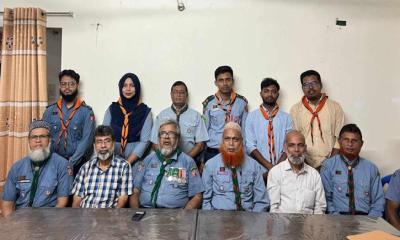 গণঅভ্যুত্থান পরবর্তী অবদানের জন্য সনদ পেলেন বাকৃবির ৮ রোভার