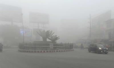 ঘন কুয়াশায় আচ্ছন্ন ঢাকা, বাড়বে শীত
