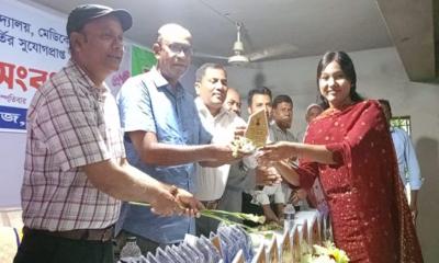 মেডিকেল কলেজ ও পাবলিক বিশ্ববিদ্যালয়ে ভর্তির সুযোগ পাওয়া ১০০ শিক্ষার্থীকে সংবর্ধনা
