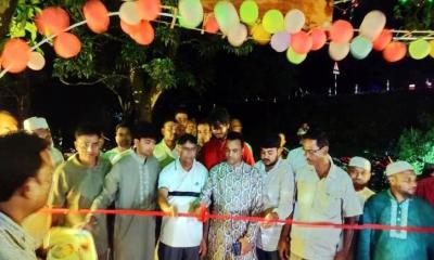 মান্দায় সওজের জমি দখল করে রেস্টুরেন্ট নির্মাণের অভিযোগ, উদ্বোধনে প্রশাসনের সংশ্লিষ্টতা