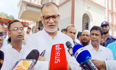 আলুর দাম বৃদ্ধি করতে পরিকল্পনা করছে সরকার: বাণিজ্য উপদেষ্টা