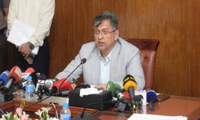 বেনজীরকে দেশে আনার প্রক্রিয়া দ্রুততার সাথে এগিয়ে চলেছে: স্বরাষ্ট্রমন্ত্রী