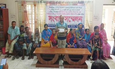 পার্বতীপুরে মা-মেয়ের জোড়া হত্যাকাণ্ডের বিচার দাবিতে সংবাদ সম্মেলন