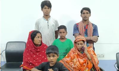 বিএসএফ’র ঠেলে পাঠানো ৬ ভারতীয় নাগরিক চাঁপাইনবাবগঞ্জে