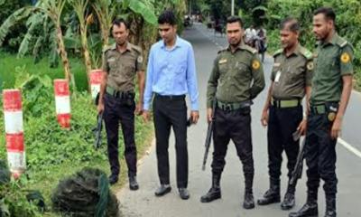 পুঠিয়ায় মোবাইল কোর্টের মাধ্যমে অবৈধ জাল জব্দ ও ধ্বংস