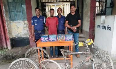 অভয়নগরে প্রতিবন্ধী ভ্যান চালক লিমন হত্যার প্রধান আসামি গ্রেফতার