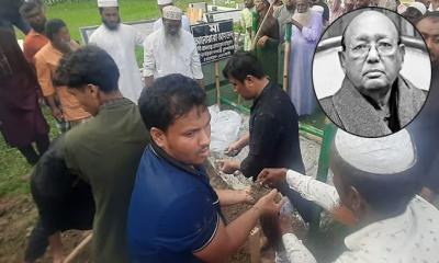 মা-বাবা ও স্ত্রীর পাশে চিরনিদ্রায় শায়িত তোফায়েল আহমেদ