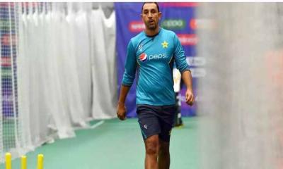 চুক্তি শেষ হওয়ার আগেই দায়িত্ব ছাড়লেন কোচ