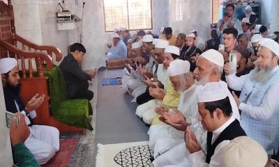 খালেদা জিয়ার সুস্থতা কামনায় পলাশের মসজিদে মসজিদে দোয়া