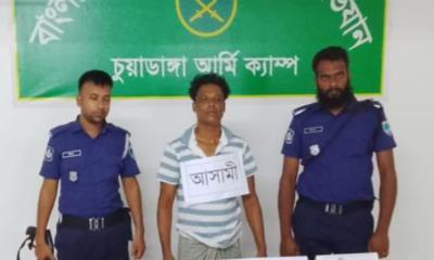 চুয়াডাঙ্গায় বিদেশি পিস্তলসহ এক সন্ত্রাসী গ্রেপ্তার