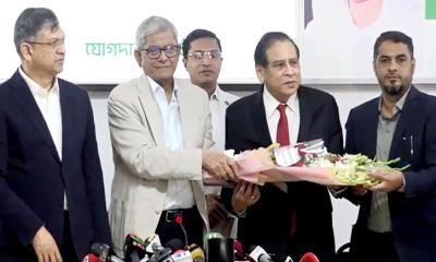 বিএনপিতে যোগ দিলেন রেজা কিবরিয়া, বললেন—‘আমি গর্বিত’