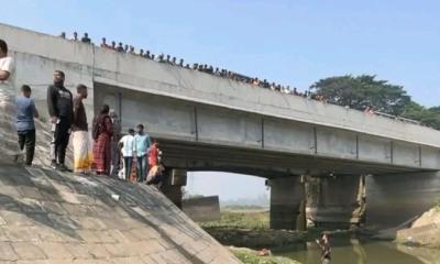 সিরাজগঞ্জে পৃথক স্থানে দুইজনের মরদেহ উদ্ধার