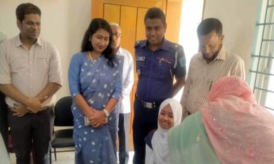 চরভদ্রাসনে টাইফয়েড প্রতিরোধক টিকাদান ক্যাম্পেইনের উদ্বোধন