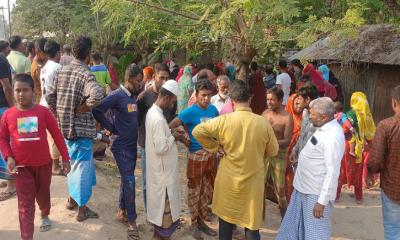 দামুড়হুদায় বেপরোয়া গতির মোটরসাইকেল দুর্ঘটনায় দুই বন্ধু নিহত