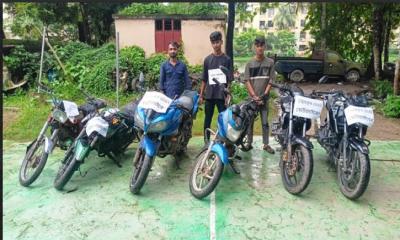চাঁদপুরে চোরাই ৬ মোটরসাইকেলসহ আটক ৩ জন