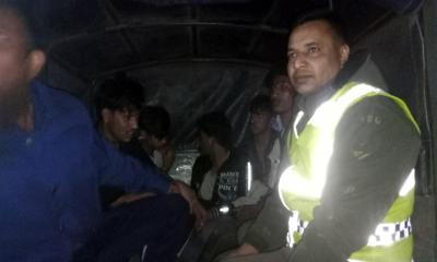 সোনারগাঁয়ে ডাকাতির প্রস্তুতিকালে ৮ ডাকাত আটক, এলাকাবাসীর গণধোলাই