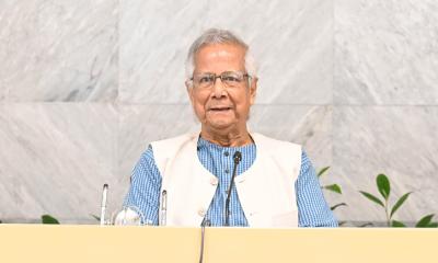 আমাদেরকে স্বনির্ভর হতে হবে: প্রধান উপদেষ্টা