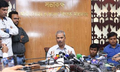 কিছুদিনের মধ্যেই নির্বাচনের সময় ঘোষণা করা হবে : আসিফ নজরুল