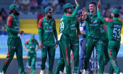 আসালাঙ্কার সেঞ্চুরির পরও ২৪৪ রানেই গুটিয়ে গেল শ্রীলঙ্কা