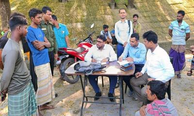 ভোলার বোরহানউদ্দিনে ১২ জেলের জরিমানা