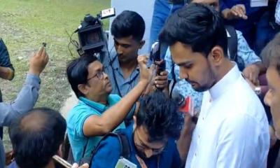 বিকেএসপিতে অনুষ্ঠানে জাতীয় সঙ্গীত বাজানো হয়নি, প্রশ্ন এড়িয়ে গেলেন উপদেষ্টা