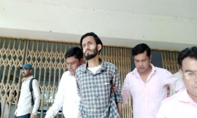 পরীক্ষার হল থেকে ইবি ছাত্রলীগ কর্মীকে আটক করে থানায় সোপর্দ