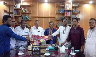 চরফ্যাশনে দুলারহাট মাধ্যমিক বিদ্যালয়ে এডহক কমিটির পরিচিতি সভা