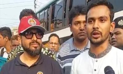 ঈদযাত্রা নির্বিঘ্নে সরকার সচেষ্ট: মহাখালী টার্মিনাল পরিদর্শনে আসিফ মাহমুদ