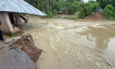 ফেনীতে বন্যা নিয়ন্ত্রণ বাঁধের ৩৬টি স্থানে ভাঙন, এবার ক্ষতি কোটি টাকার ওপরে