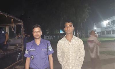 ঠাকুরগাঁওয়ে সেনা কর্মকর্তা সেজে তরুণীদের সঙ্গে প্রতারণা, যুবক আটক