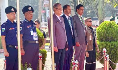 দুই দিনের সফরে নিজ জেলা পাবনায় পৌঁছেছেন রাষ্ট্রপতি