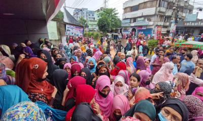 এক হাজার টাকায় ৪টি থ্রিপিস দেওয়ার নামে হাজারো নারীর সাথে প্রতারণা