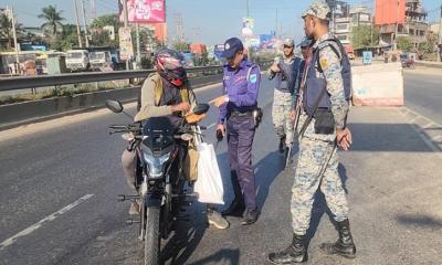 ঢাকার প্রবেশদ্বার আমিনবাজারে পুলিশের তল্লাশি জোরদার